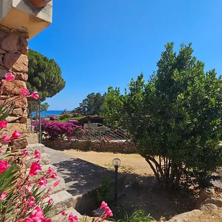 Semesterbostad Mirto Porto Taverna