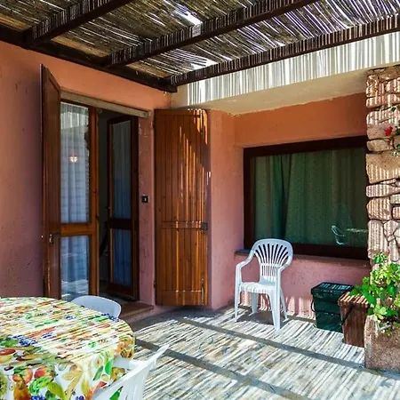 Mirto Tatil Evi *